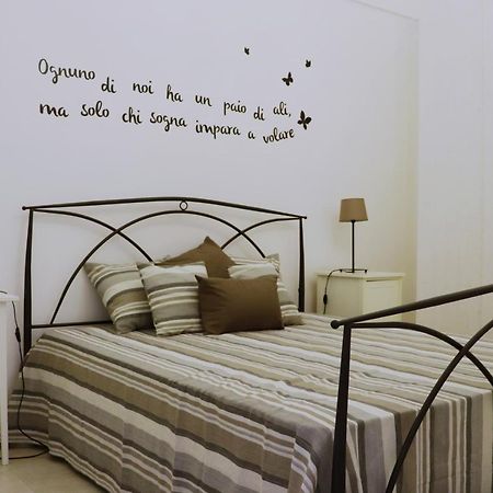 A Casuccia Apartment Монополи Екстериор снимка